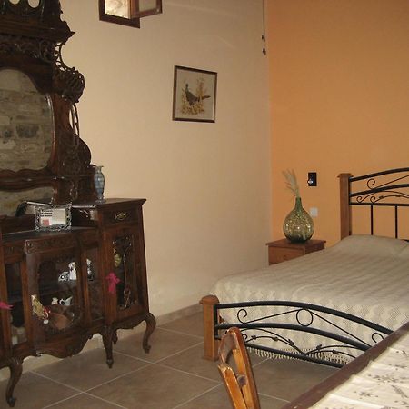 Our House Hotel Vavla Room photo