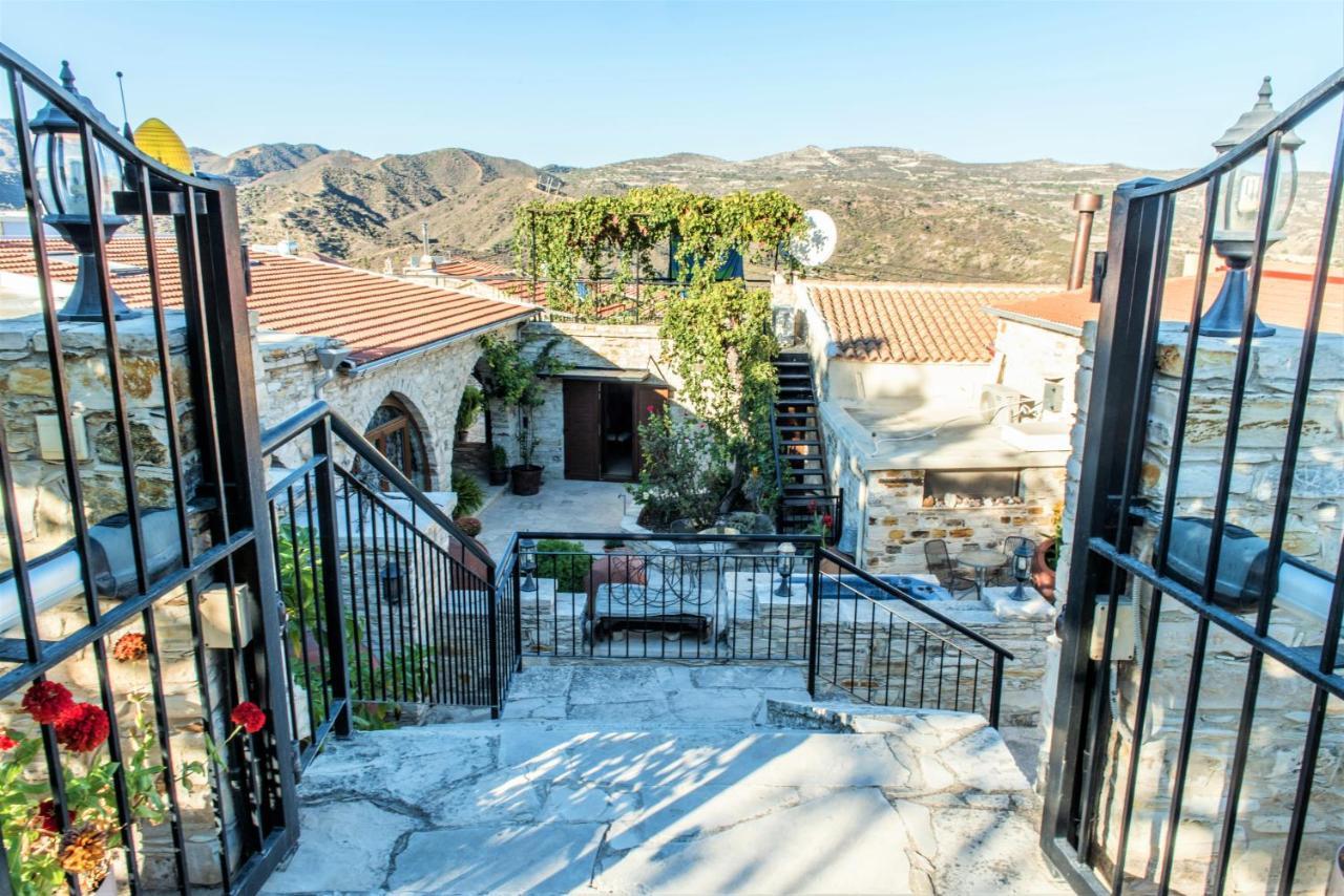 Our House Hotel Vavla Exterior photo